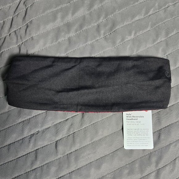 NWT Lululemon Nulu™ Wide Reversible Headband - Surface Drift Red Multi/Black - Picture 2 of 4